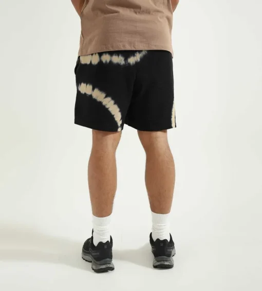 Bisous Skateboards Tie & Dye Shorts Black